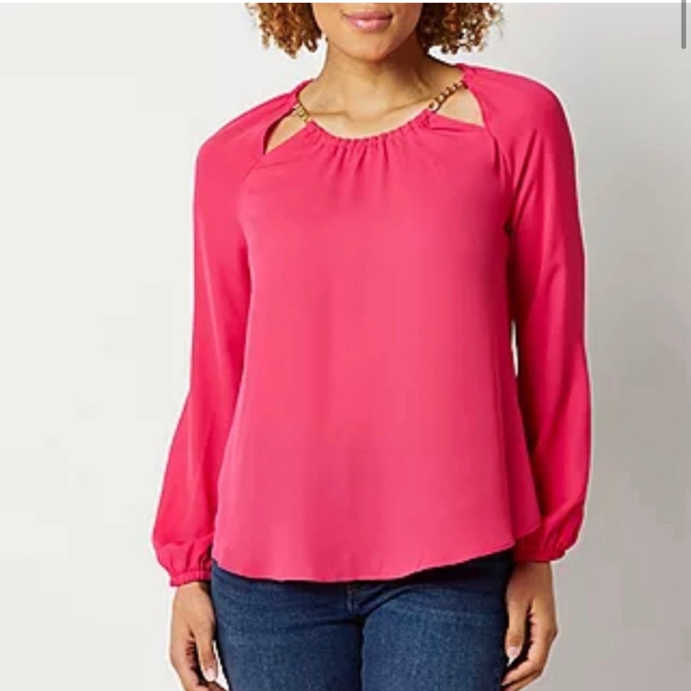 NWT PINK BOLD ELEMENTS TOP💗💗